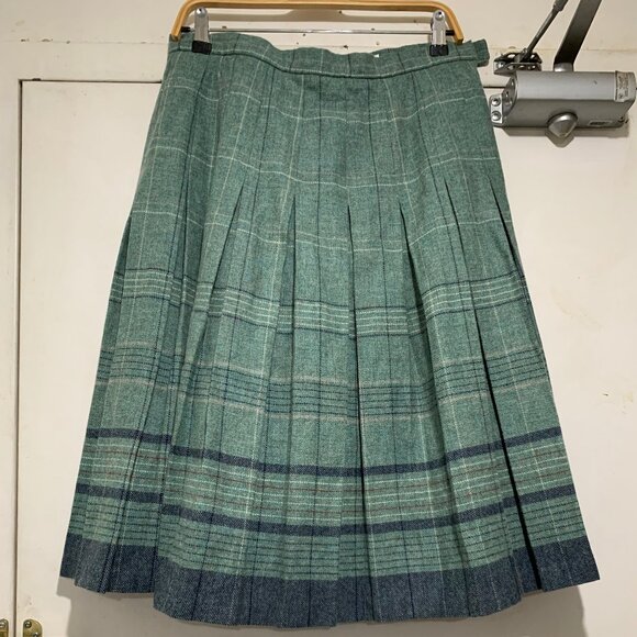 THE DUNEDIN TRADITION BY EDINBURGH WOOLLEN MILL VINTAGE WOOL PLAID SKIRTS - Picture 2 of 8